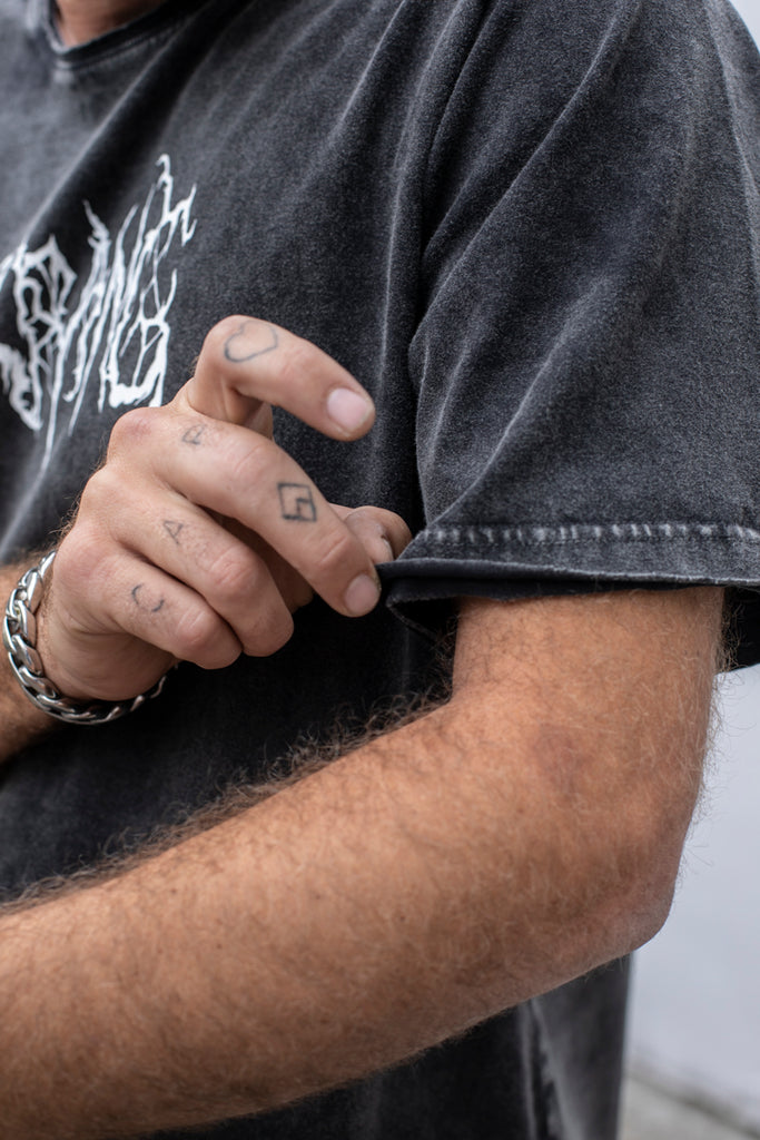 GRIM - TEE - STONE BLACK