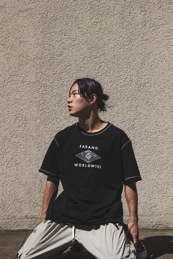WORLDWIDE 2.0 - TEE - BLACK