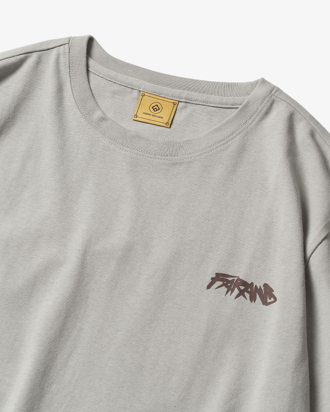 BRUSH TEE