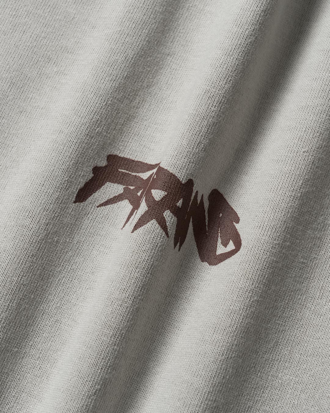BRUSH TEE