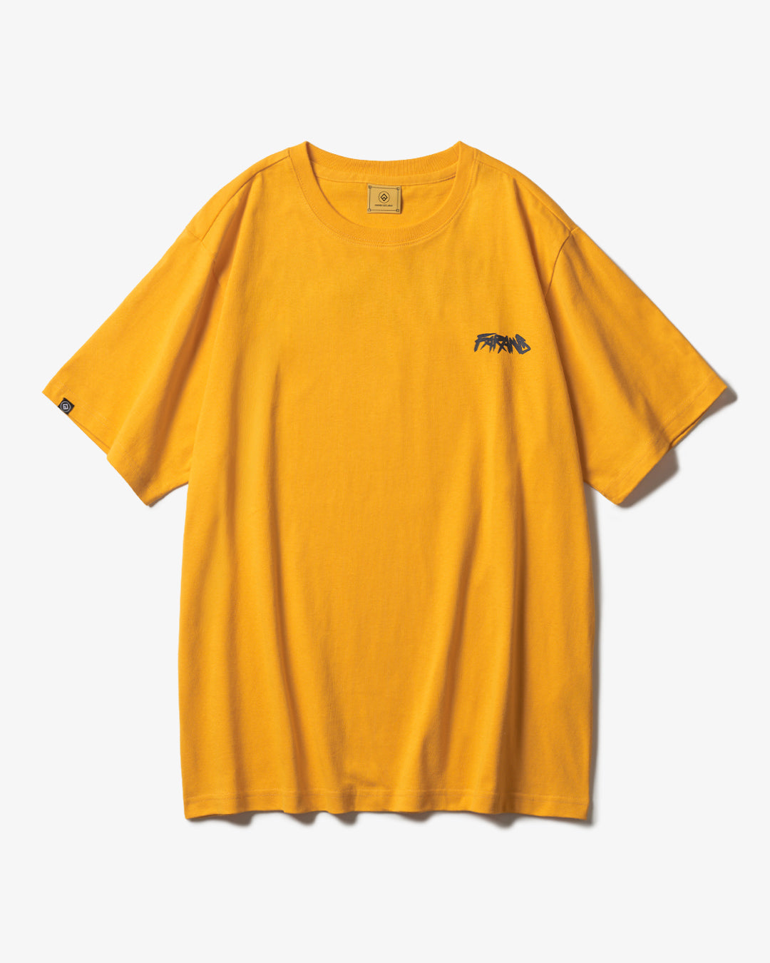 BRUSH TEE