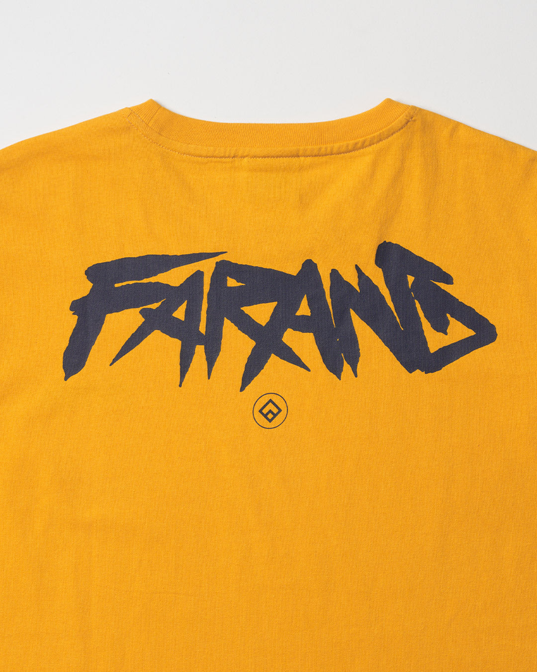 BRUSH TEE