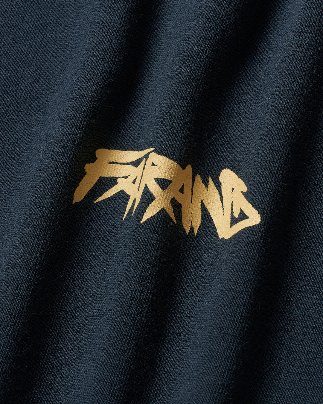 BRUSH TEE