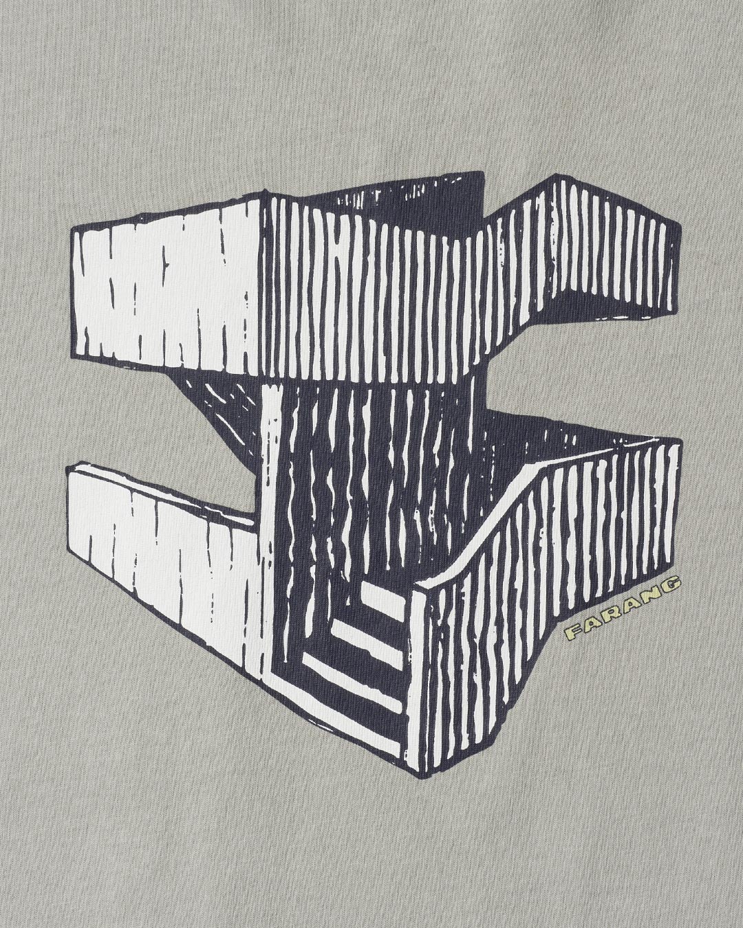 T-SHIRT EN ÉQUILIBRE