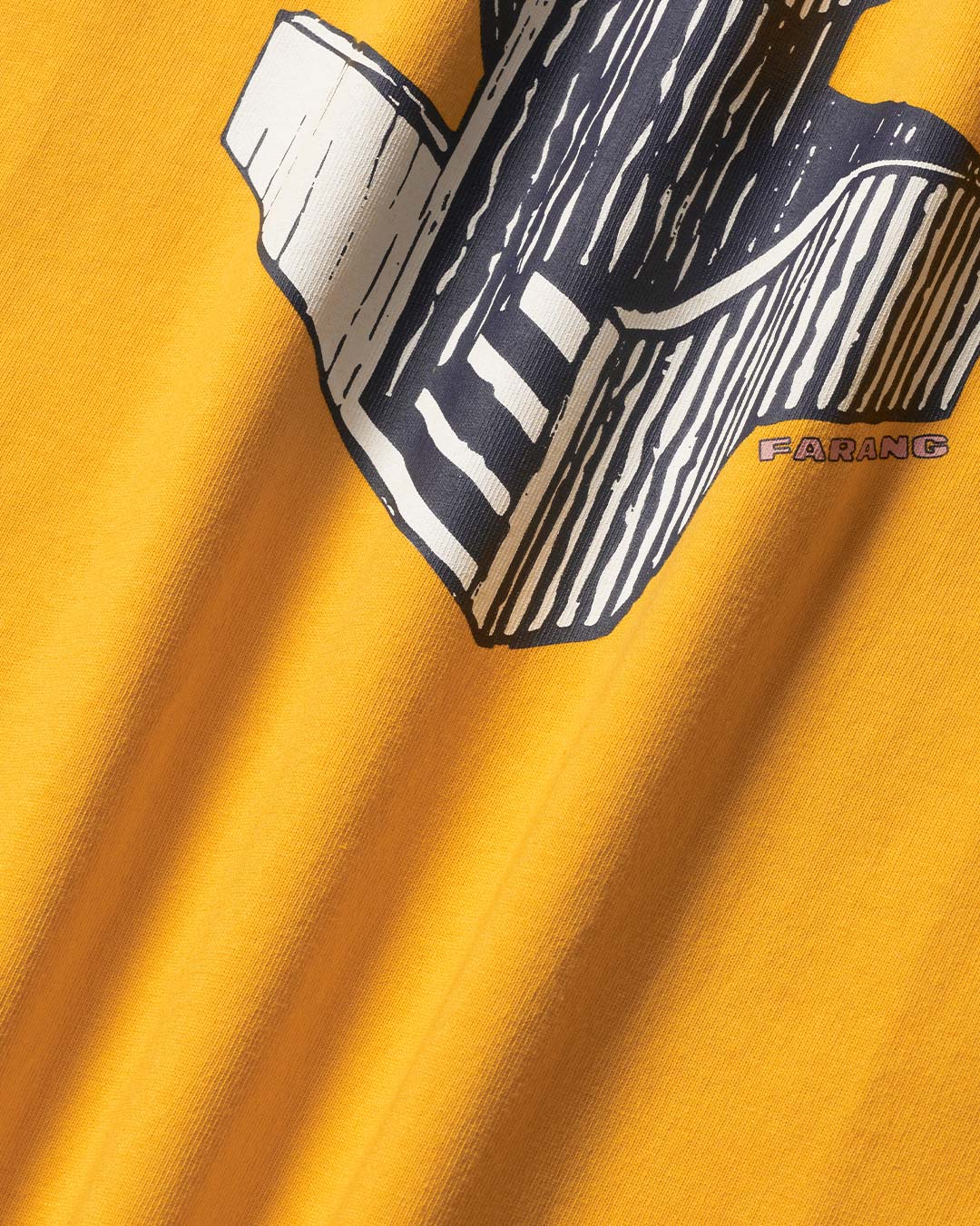T-SHIRT EN ÉQUILIBRE
