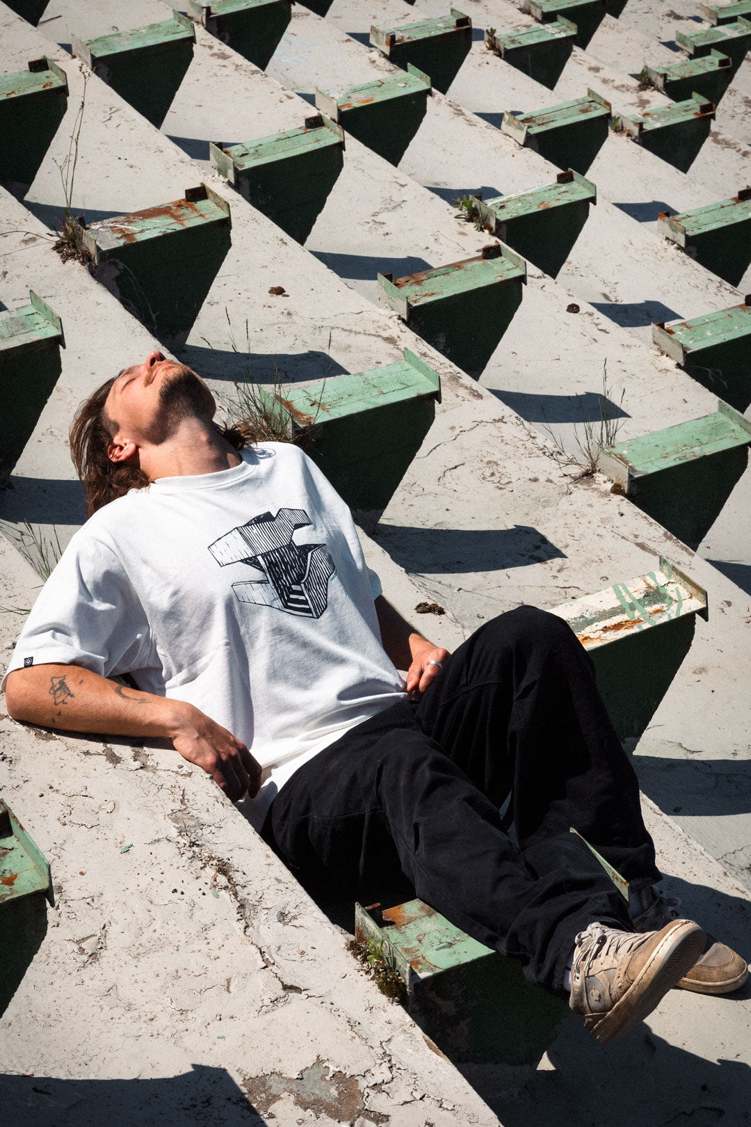 T-SHIRT EN ÉQUILIBRE