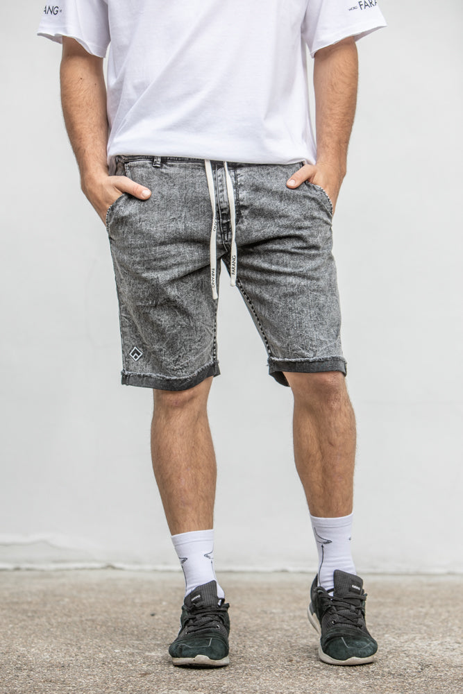 ESSENTIAL - STRETCH SHORTS - LIGHT GREY