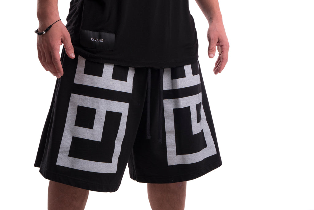 MASSIVE LOGO - SHORTS - (BLACK)