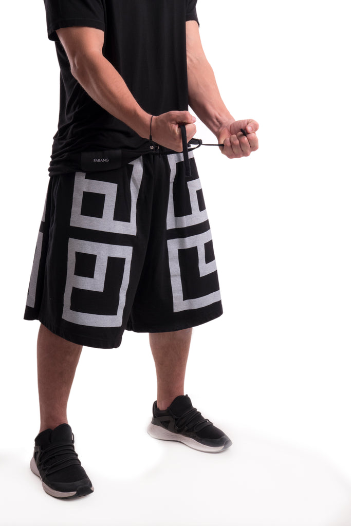 MASSIVE LOGO - SHORTS - (BLACK)