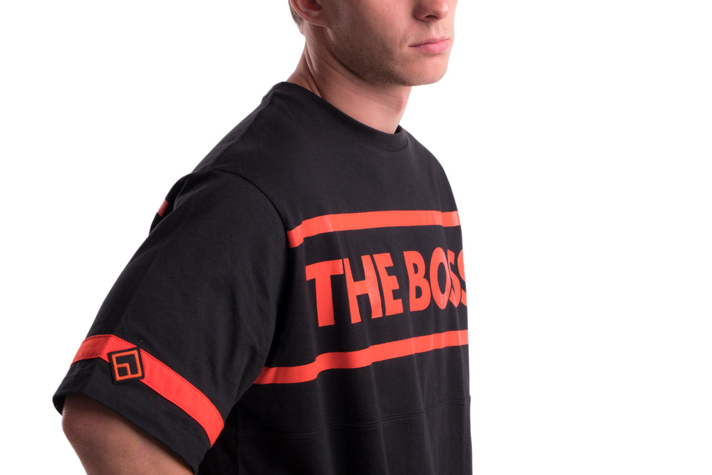 THE BOSS - TEE - (BLACK/RED)